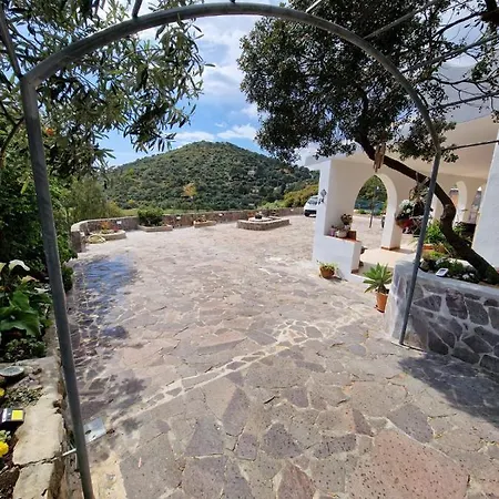 Quattro Archi Villa