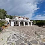 Quattro Archi Βίλα
