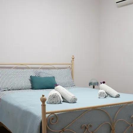 Quattro Archi Villa *