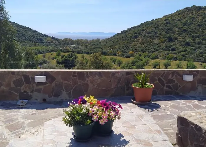 Quattro Archi Villa *